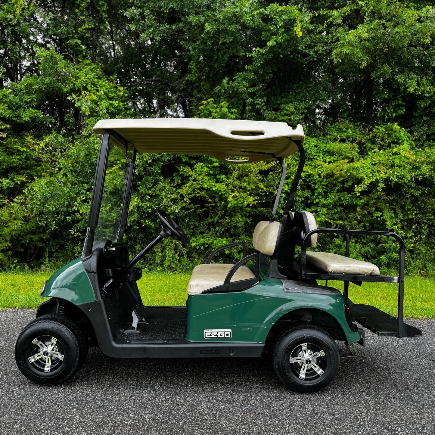 EZGO RXV 2009 - with Lithium $3,500