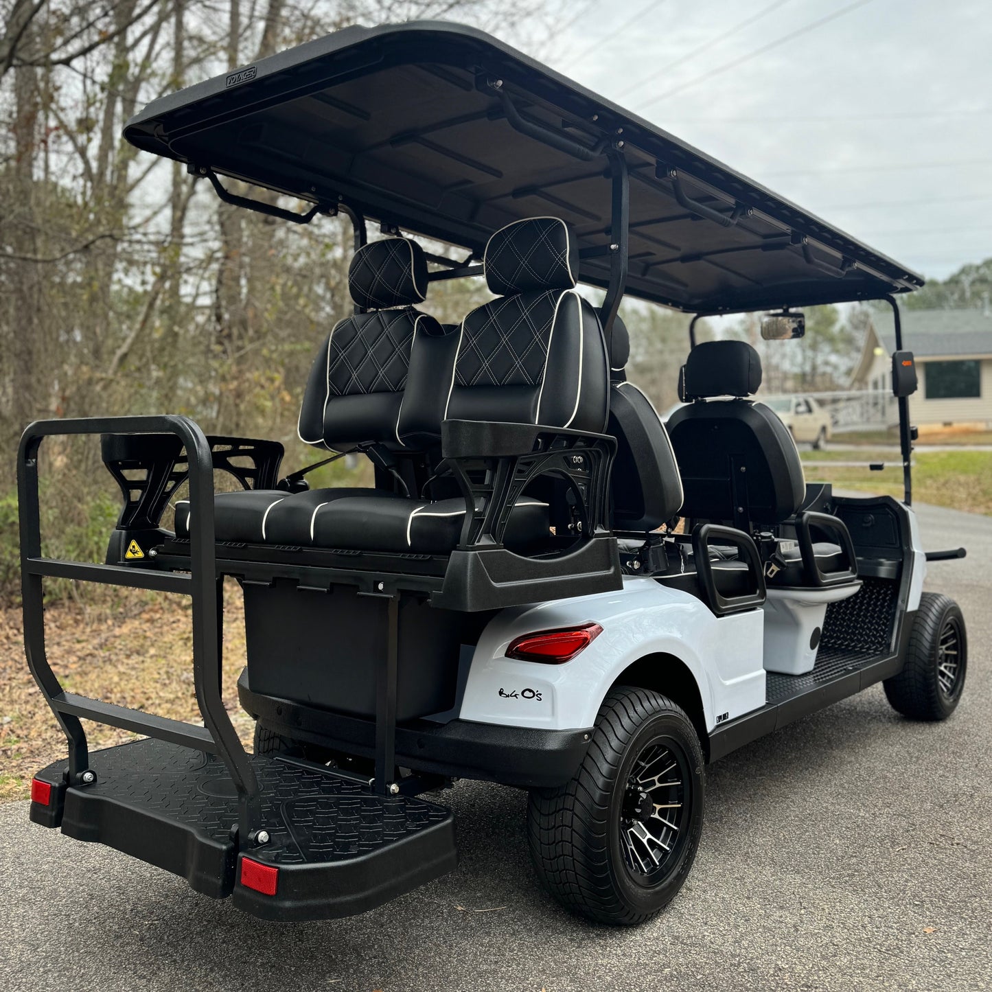 Voyager Explorer 6-Passenger - 2025 Lithium Battery - Fresh Powder $12,995