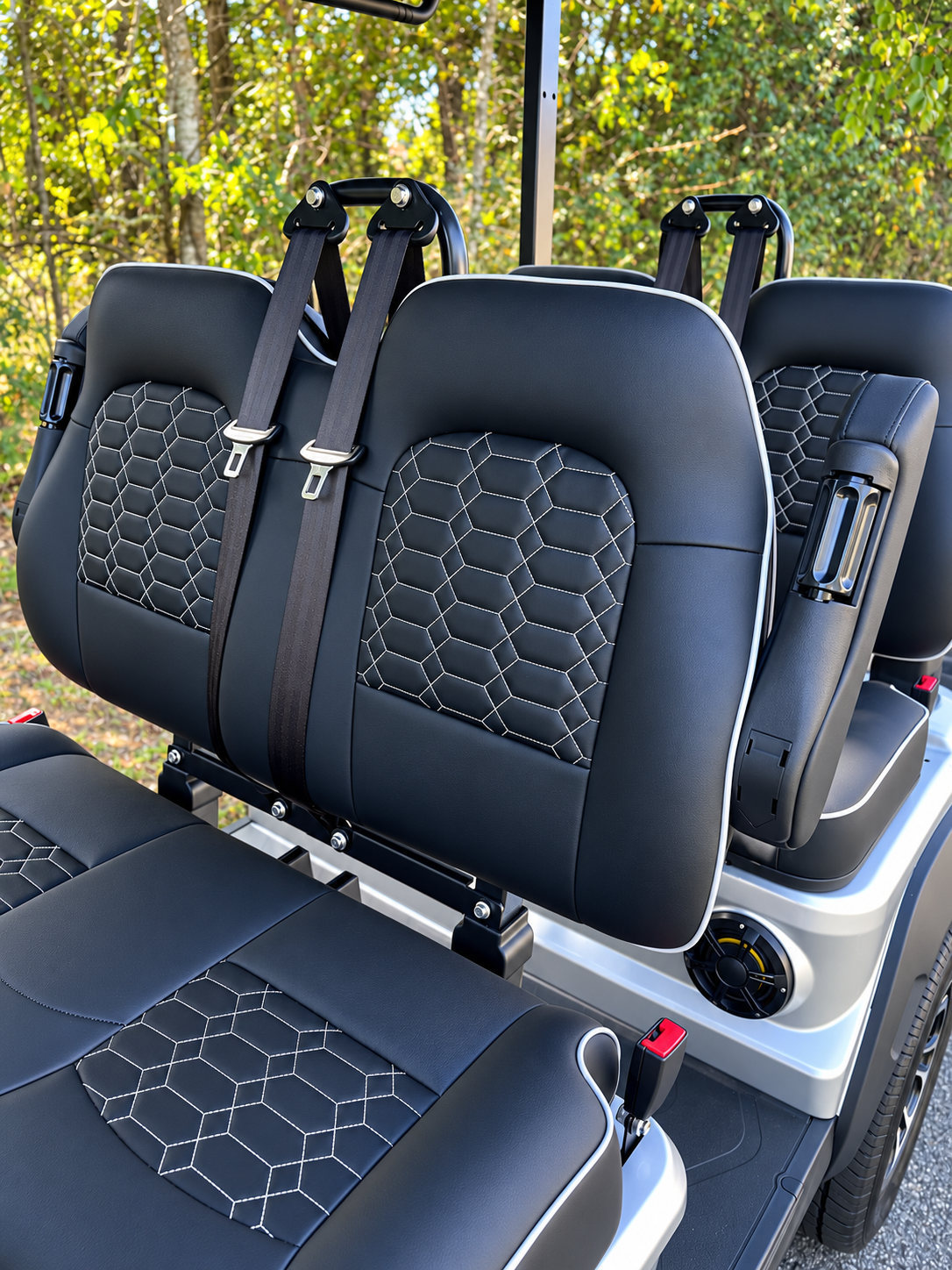 *Available for Pre-Order* Voyager Commander Forward-Facing 2026 72V Lithium -Silver Lining $12,995