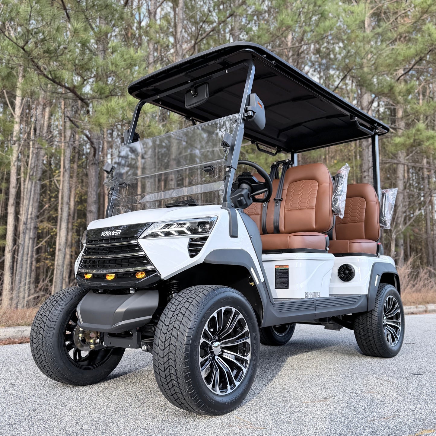 *Available for Pre-Order* Voyager Commander Forward-Facing 2026 72V Lithium - Fresh Powder $12,995
