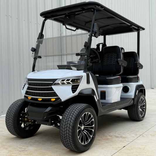 *Available for Pre-Order* Voyager Commander Forward-Facing 2026 72V Lithium - Fresh Powder $13,495